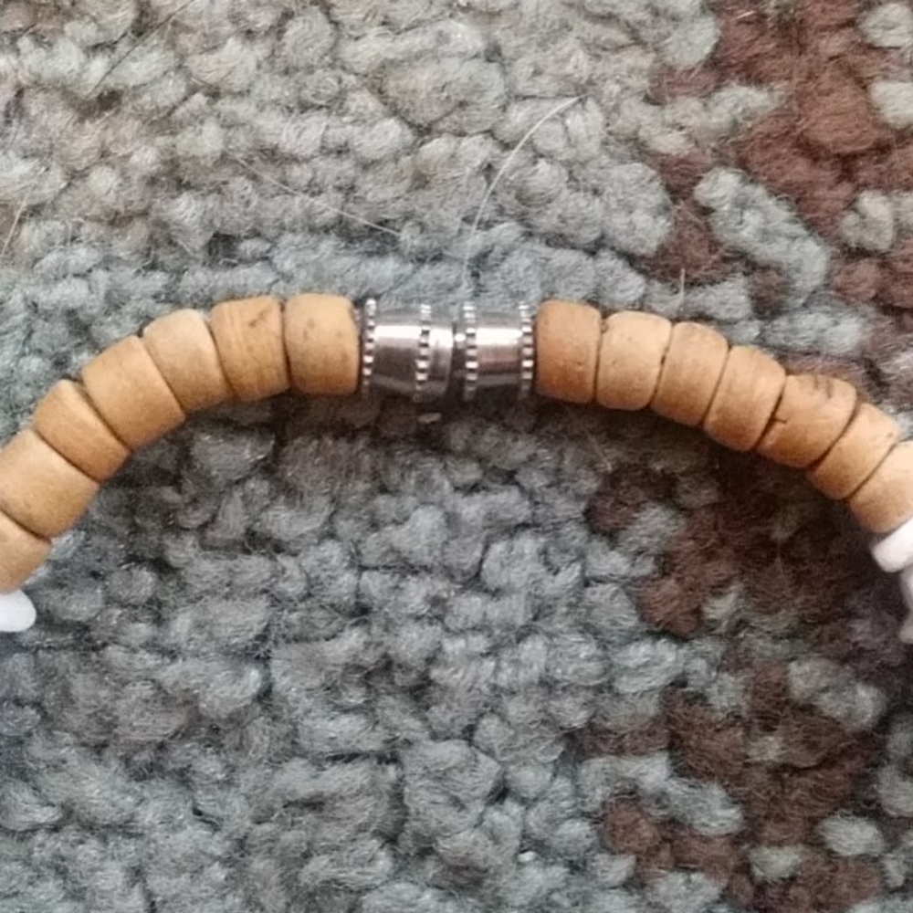 Necklace - Picture 2 of 3